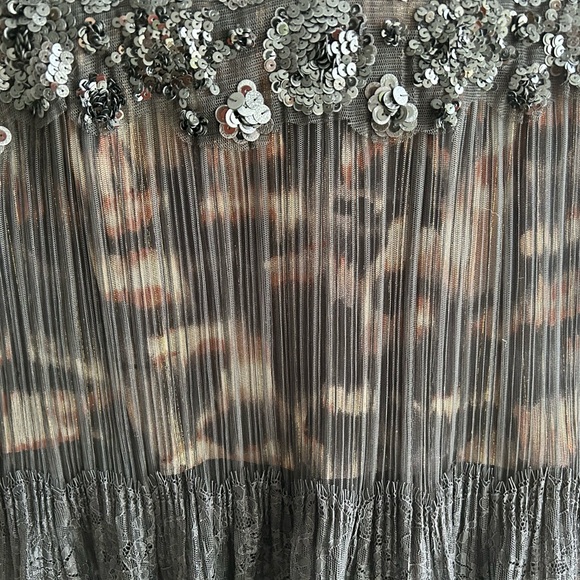 NWT BCBGMAXAZRIA Black Cocktail Dress. Size 12. - Picture 4 of 8